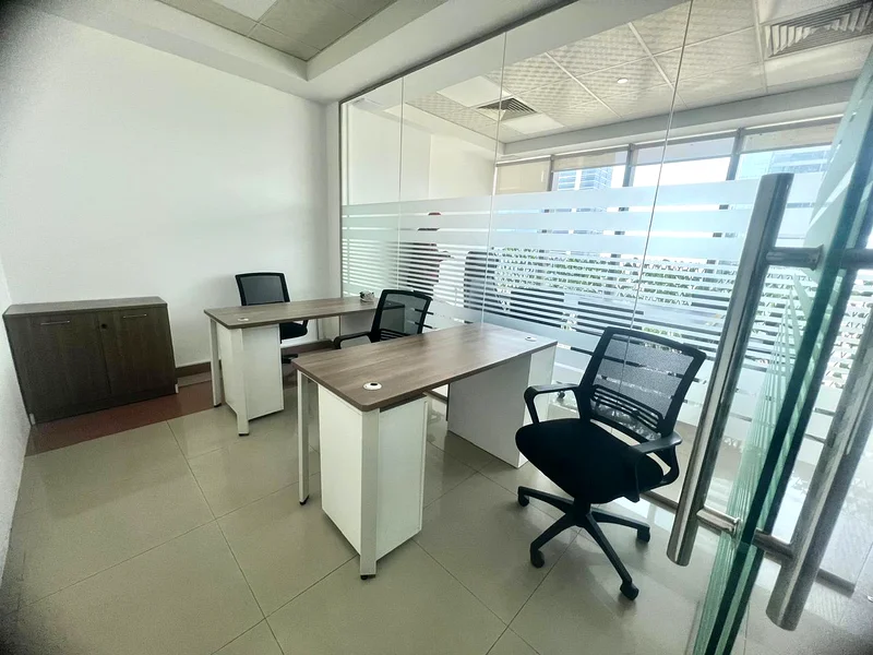 مؤثثة بالكامل ومجهزة بالكامل | قريبة من مترو | موقع متميز63815914398593111