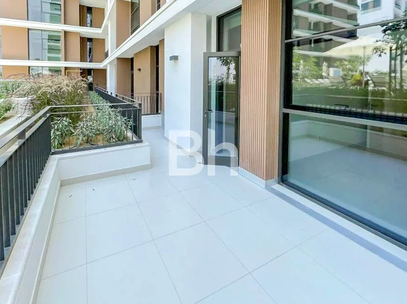 Low Floor | Large Terrace | Immaculate64042693033601110