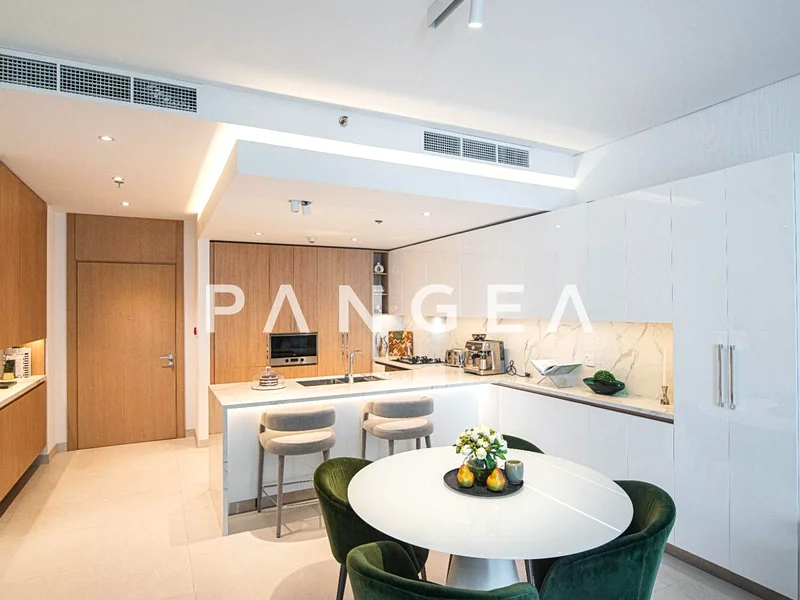 High Floor | Corner Unit | Open for Mortgage64044887371907112