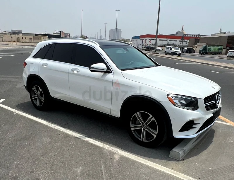 2019 Mercedes-Benz GLC 300 4MATIC | |130,000 KM | Excellent Condition63700381344131112