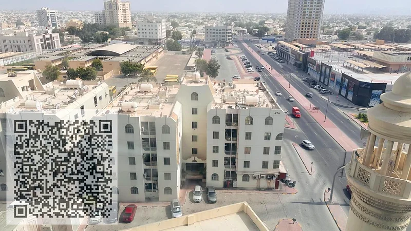 شقة بغرفة نوم واحدة ومطبخ وصالة مفتوحة بالكامل ومطلة على المسبح للبيع في برج سيتي63891019821314110