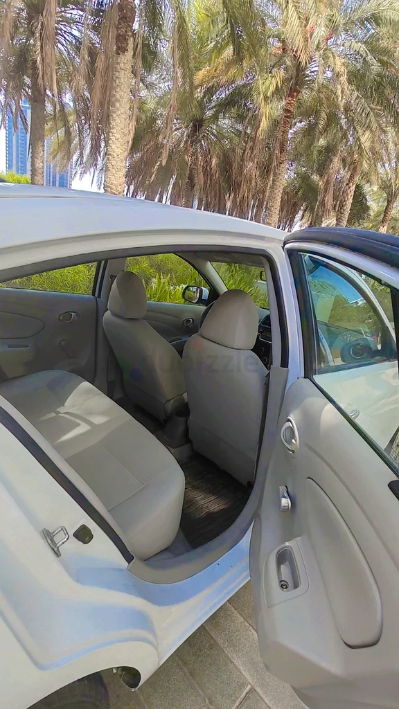 Nissan Sunny 201963699057991170114