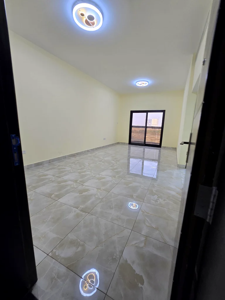 🏢 مبنى جديد بالكامل – أول مستأجر | شقة 2 غرفة نوم للإيجار السنوي في عجمان 📍 تقع في منطقة آل عليا، مباشرة على طريق الشيخ محمد بن زايد63711251084802110