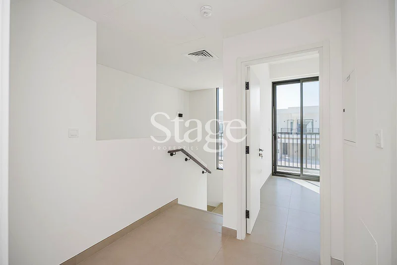 Prime Location | Single Row | Multiple Options63737641052929114
