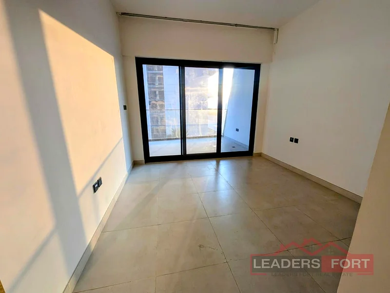 Spacious 3-Bedroom + Maid’s Room | Luxury Views of Burj Khalifa, Creek & Pool63997526200065112