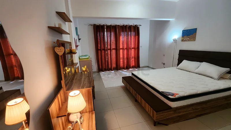 Fully Furnished Huge 1 BHK |  Middle of Dubai | All Major Locations are Nearby63828937643523111