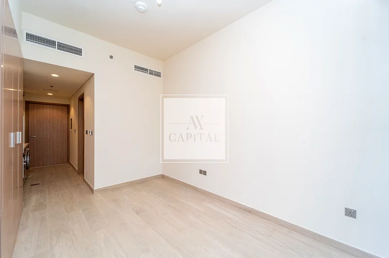 Vacant | Exclusive | Ready to Move | Spacious63802335153794111