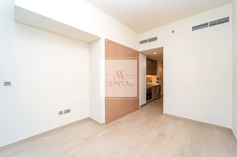 Vacant | Exclusive | Ready to Move | Spacious63802335153794114