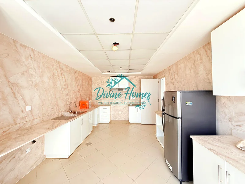 Vacant Large Penthouse on Higher Floor | All Sided View63987419690497114