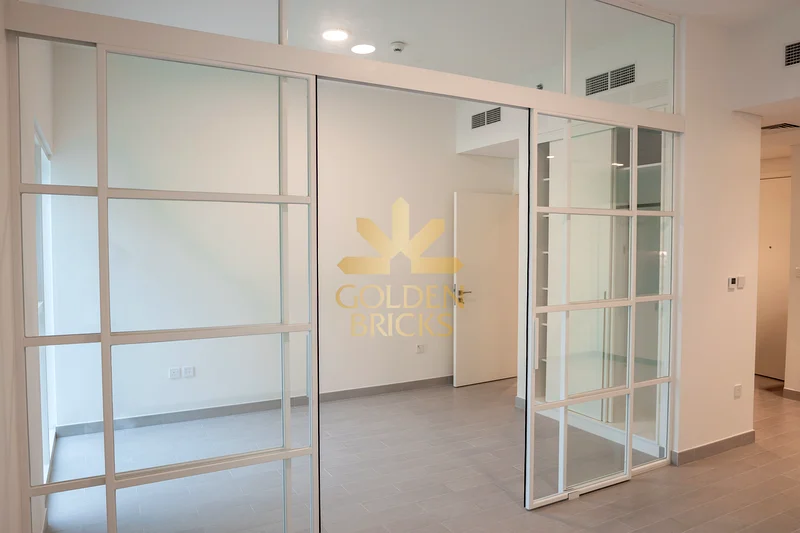 Stylish 2BR with Pool View | Vacant Now63754132696450111