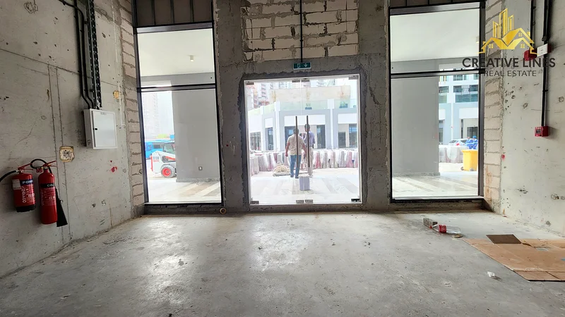 Core and shell boulevard facing prime location retail64065146613121114