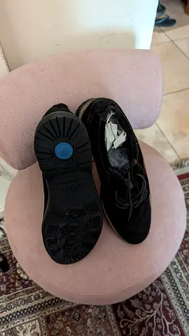 Shoe