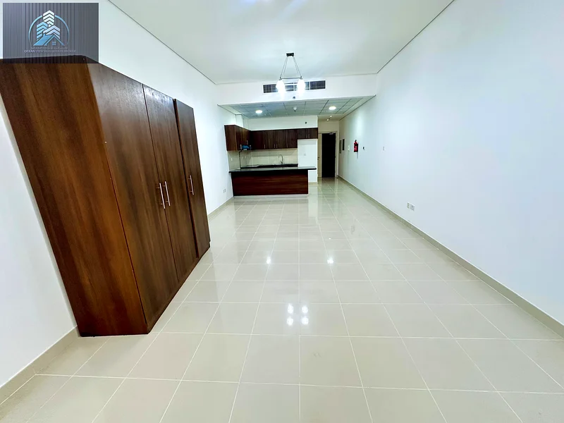 Front oft central mall > Big balcony > Hot offer > with all aminities63747628672770112