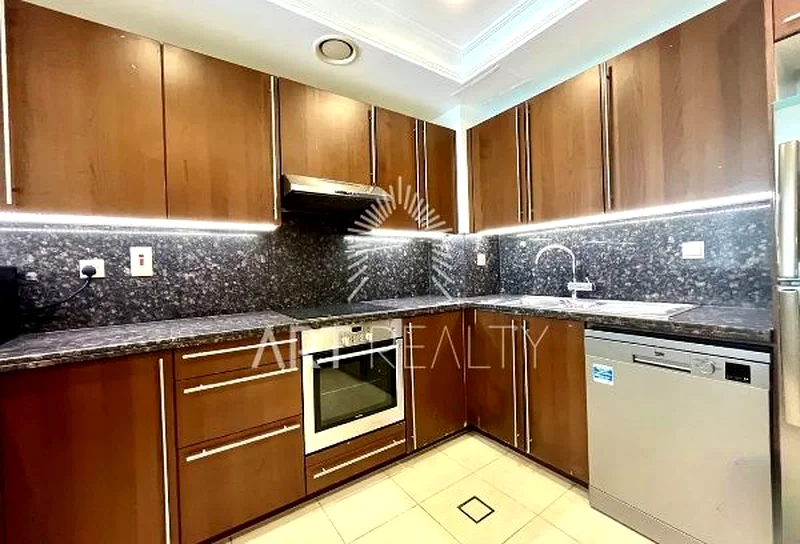 Seaside Living | Private Beach | Vacant64007677533057114