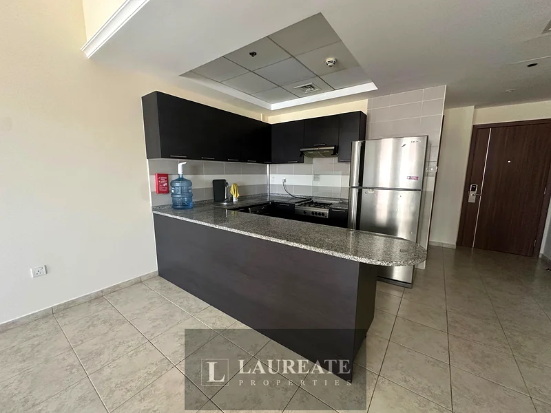 Spacious Layout I Vacant I City View63729404033155112