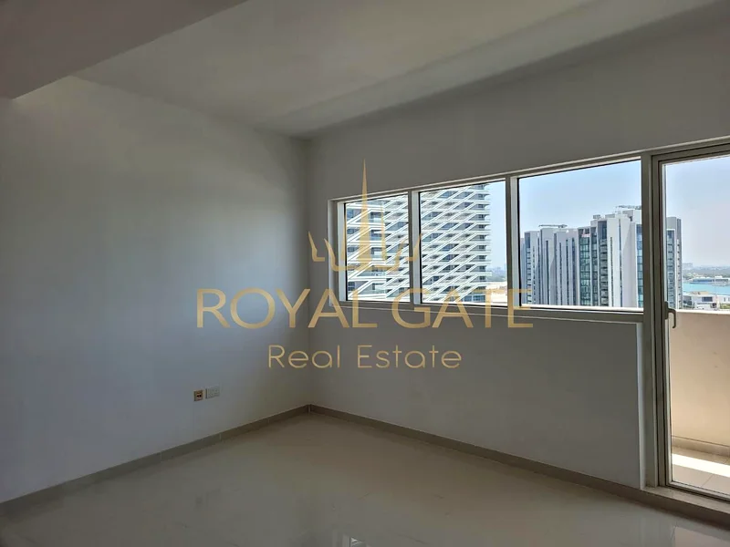إطلالة على البحر | طابق عالي | جاهز للسكن63848065223425110