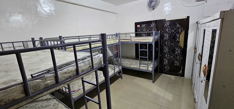 مساحة سرير للسيدات متاحة بالقرب من مخرج مترو برجمان 463796894358659111