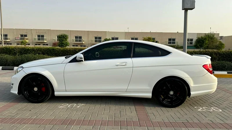 Mercedes c250. 2014. GCC . 130000 km in perfect condition .2 keys. Full service done . New tires.63700467024770112