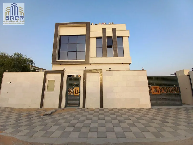 For personal residence or investment with the highest return/For sale: 5 master bedrooms/Freehold for all nationalities No annual service fees63894219510915111