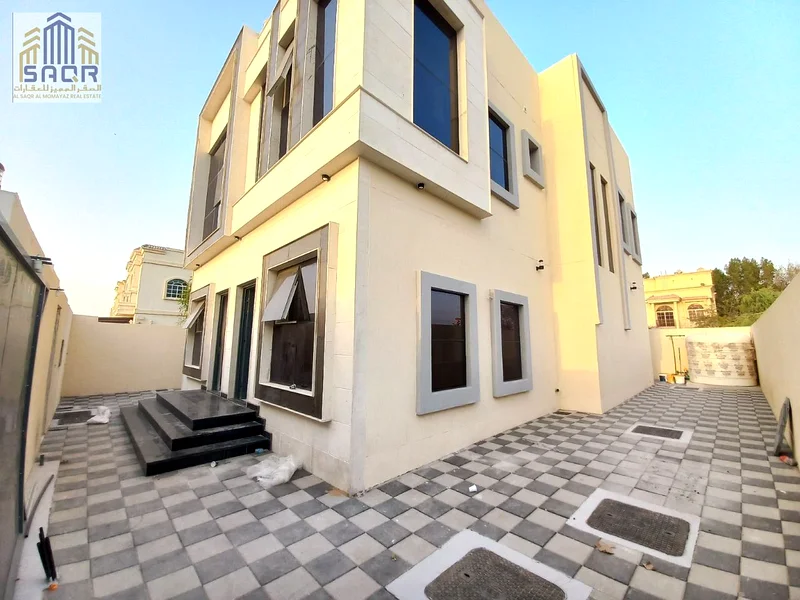 For personal residence or investment with the highest return/For sale: 5 master bedrooms/Freehold for all nationalities No annual service fees63894219510915112