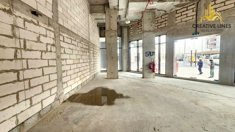 Shell and core prime location boulevard facing retail place available for rent64065146603265112