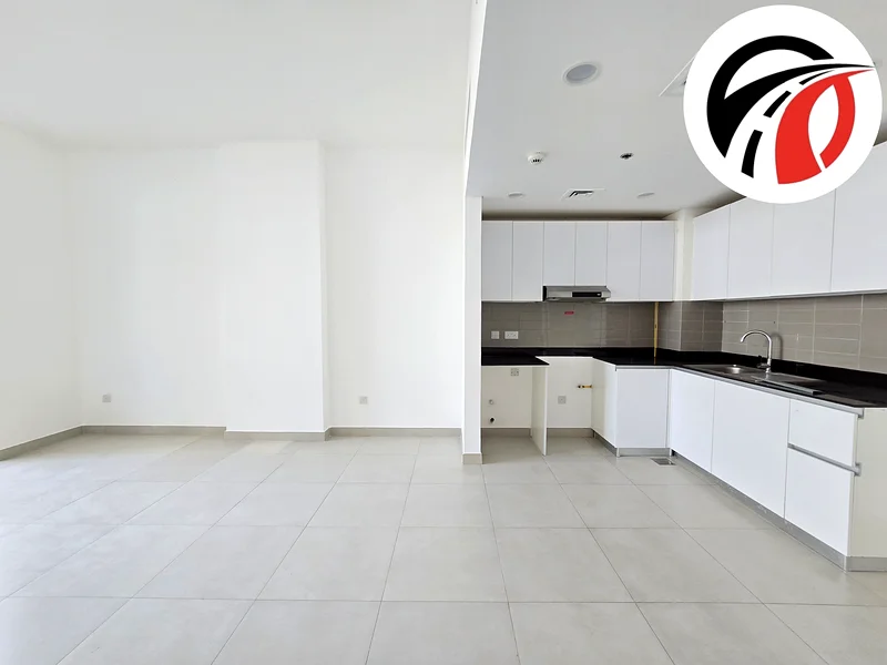 شقة واسعة! مع غرفة خادمة! مع جميع وسائل الراحة! جاهزة للانتقال63751115992449114