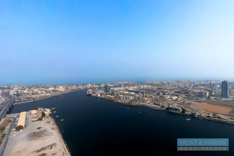 شقة مكونة من غرفتي نوم للإيجار - طابق عالي - أبراج جلفار - رأس الخيمة63813320267651110