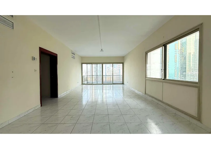 عرض ممشى المدينة | غرفة الغسيل | موقع متميز في شارع الشيخ زايد63743507859457110