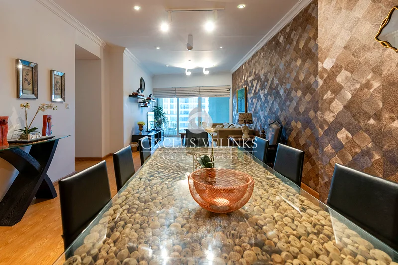 طابق عالي | مفروش بالكامل | موقع متميز64037544698753111