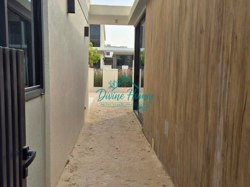 Vacant/Corner Plot/PHPP/Vastu Unit63930520250371113