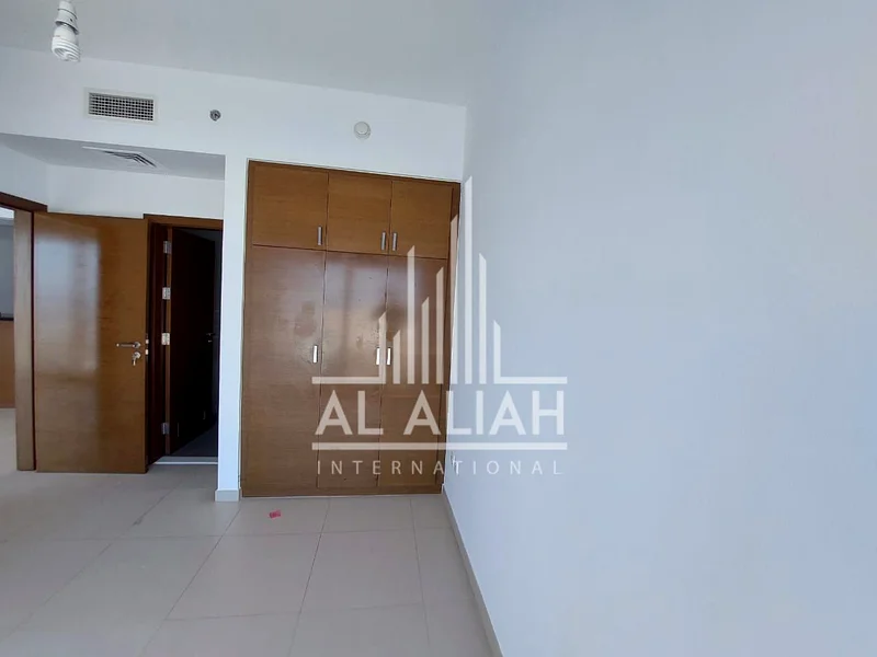 Luxurious 1BHK For Sale | Modern Layout | Full Sea View63846666450177113