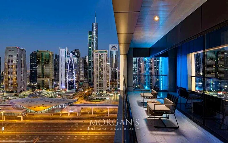 IDEAL LOCATION | FLEXIBLE | BREATHTAKING VIEWS64037542684035110