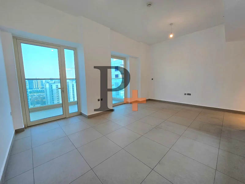 Spacious | Pantry and Study | Strategic Location63785681510787112