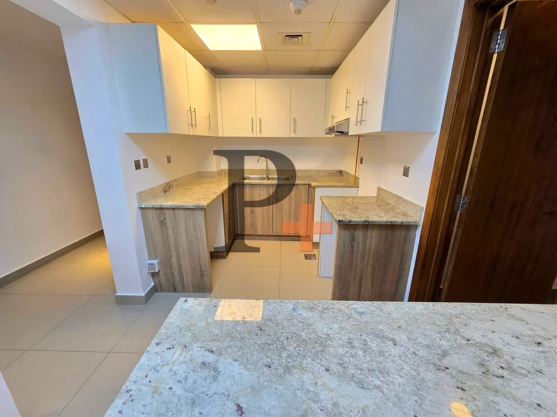 Spacious | Pantry and Study | Strategic Location63785681510787114