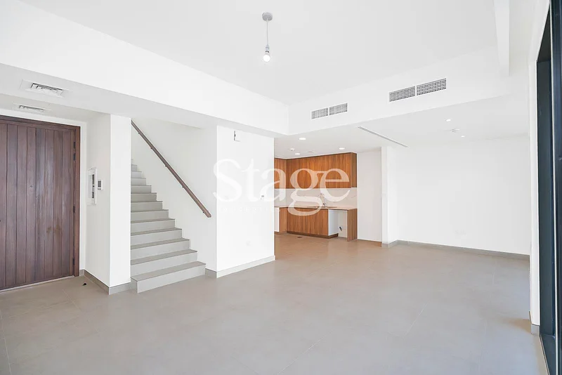 Prime Location | Single Row | Multiple Options63737641052929111