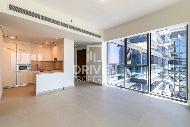 Corner Unit | Spacious Layout | Full Park View63949512740867112