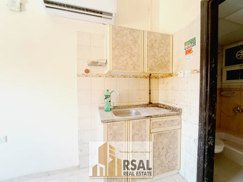 Lavish famliy Studio/Open Kitchen/Ready to move/Near to Ambassador School63704589140609113