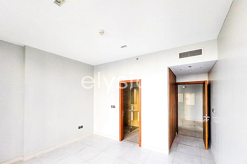 منظر على المارينا | طابق عالي | شاغر الآن63774514551682114