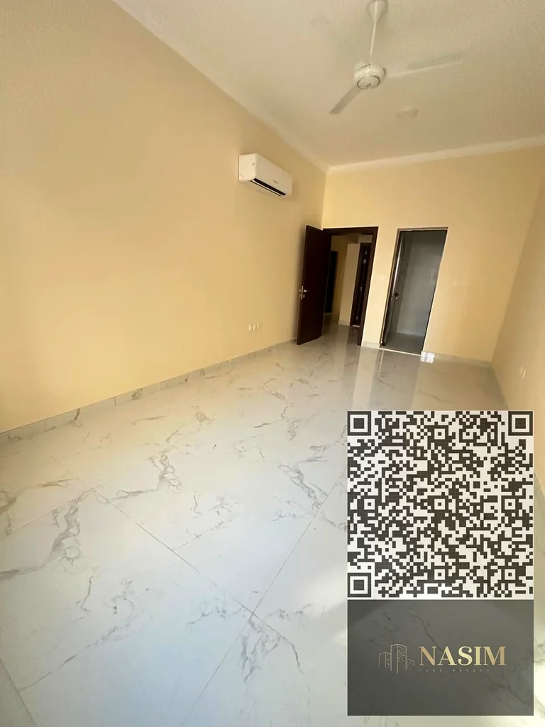 شقة من غرفتي نوم مع غرفة معيشة وحمامين،63809391881857111