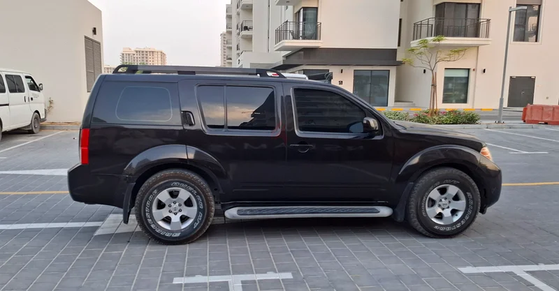 Nissan pathfinder 201163699055590914113