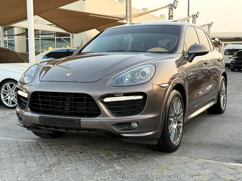 For sale Porsche Cayenne 2013 Gulf model GTS full agency paint two keys first owner very clean no expenses needed63699038732290112