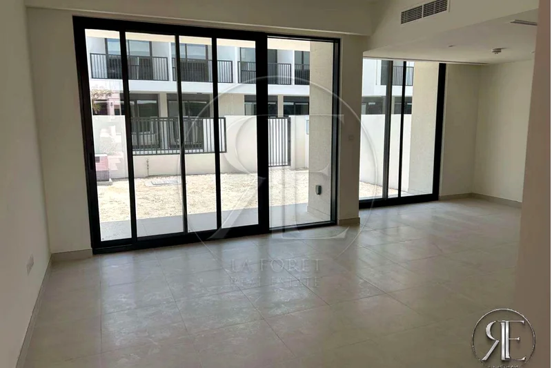 جديد بالكامل | واسع | 3 غرف نوم بالإضافة إلى غرفة خادمة63737641099649112