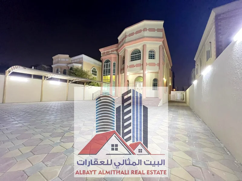 فيلا فاخرة للبيع في الروضة 3 – عجمان 📍 الموقع: تقع الفيلا في الروضة 3، عجمان، إحدى أكثر المناطق السكنية نشاطاً و63877988726018110
