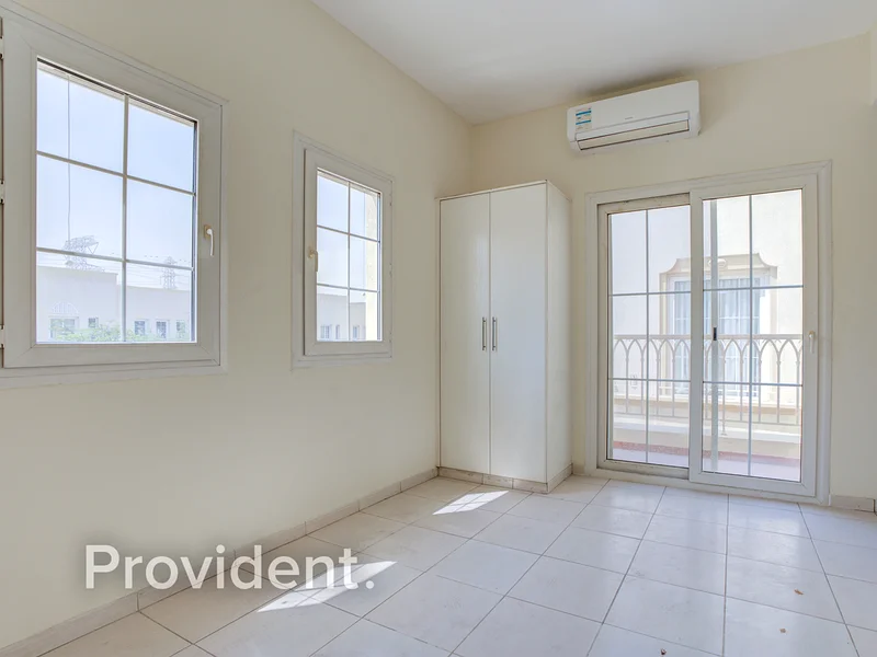 Vacant | Near Park and Pool | 2BR Plus Study63729311311106111
