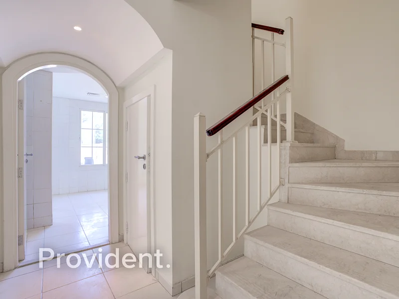 Vacant | Near Park and Pool | 2BR Plus Study63729311311106112
