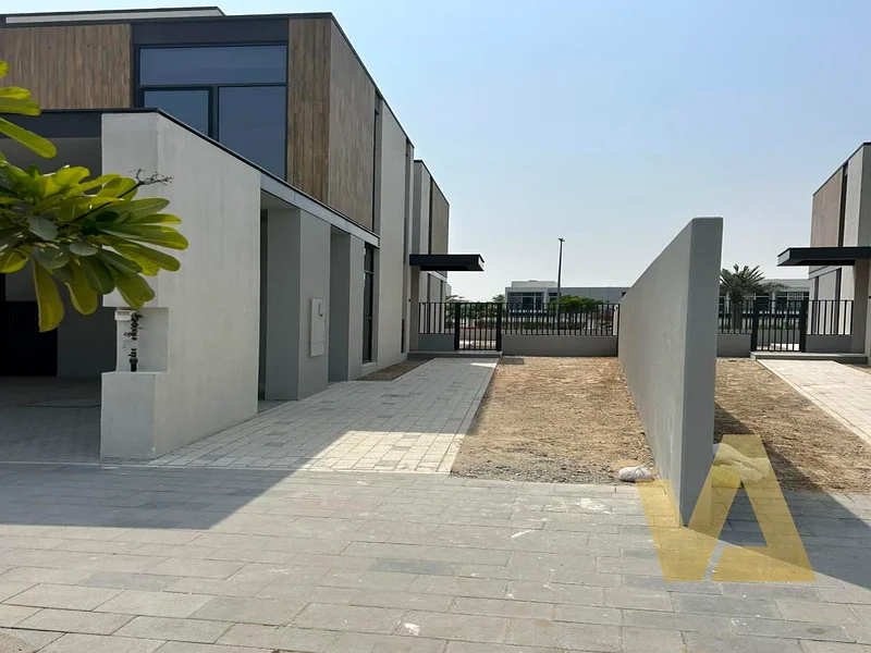 Brand New | Single Row | Ready to Move | 4BHK63732861043843111