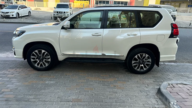 TOYOTA PRADO VXR V663700380939523114