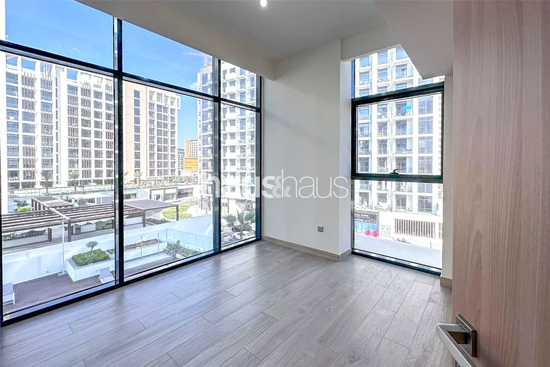 Vacant | Immaculate Condition | Prime Location63976948049027110