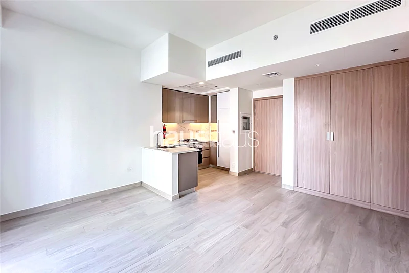 Vacant | Immaculate Condition | Prime Location63976948049027112