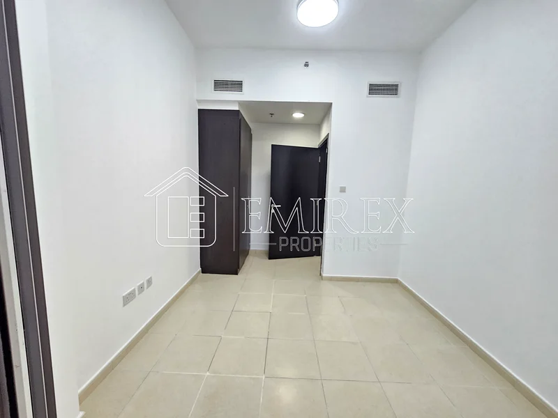 Hot Deal | Lake View | Prime Location63933916954626114